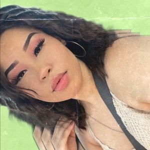 Meet your Posher, Liya